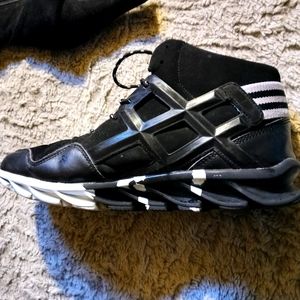 Joomra men's size (43) or 9